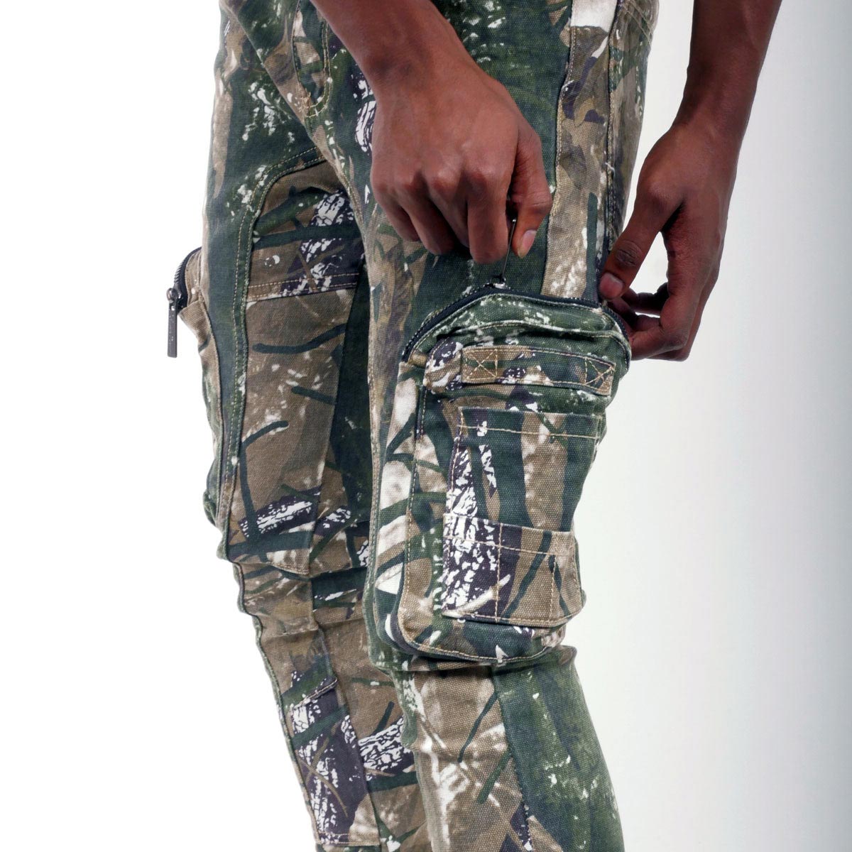 Brush camo cargo denim pant w/ side zipper details