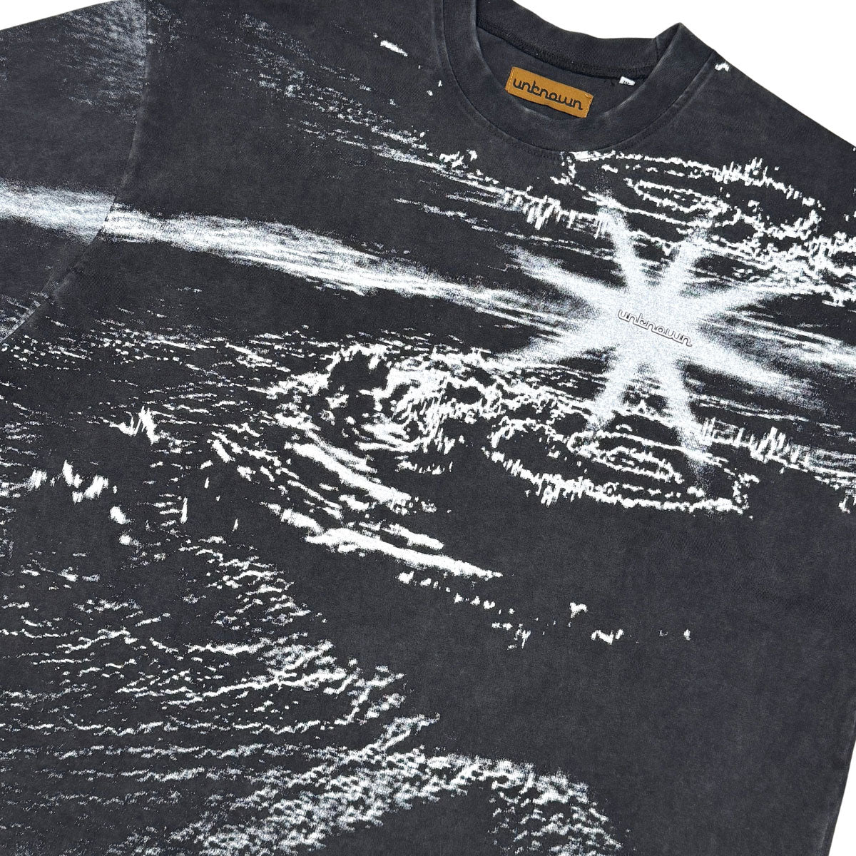 Horizon tee